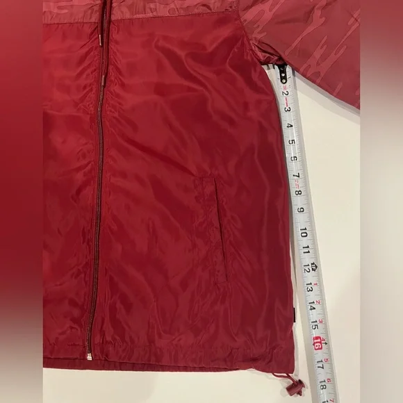 BEAUTIFUL GIANT LA Rain Coat Jacket Deep Red Camouflage Large Drawstring - Picture 6 of 11